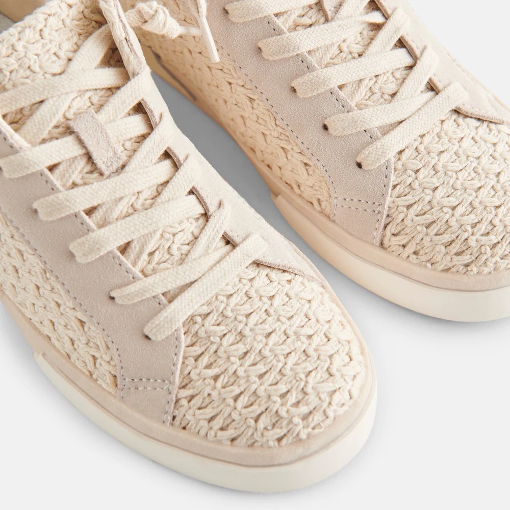 NEW Dolce Vita Dolen Crochet Sneaker in Sandstone Knit Size 9 NIB